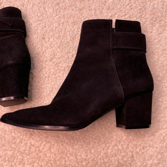 Vaneli Black Velour Ankle Bootie Size 8 - Picture 3 of 8